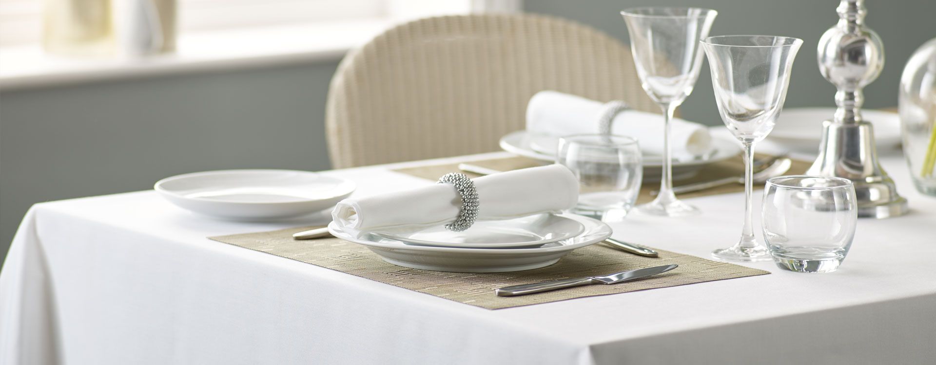 Restaurant Table Linen, Tablecloths & Napkins