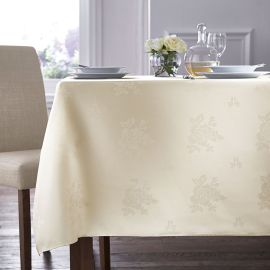 Cezanne Ivory Woven Rose Design Tablecloths (Pack of 5)